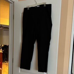 Elle Women's Black Ankle Pants